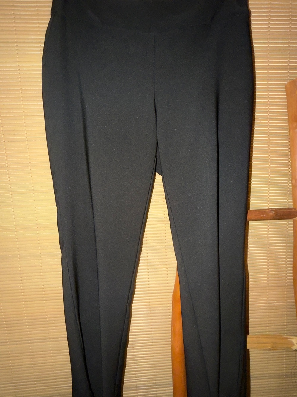 Skinny Leg Curvy Ankle - Black